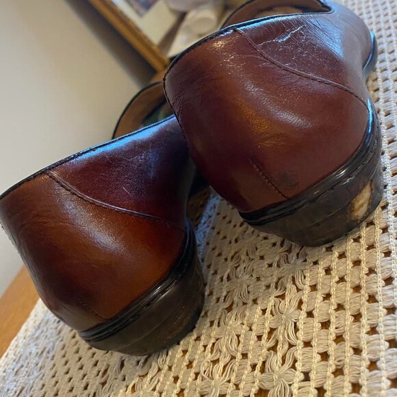 Söfft Women's Brown and Tan Loafers - Picture 7 of 8